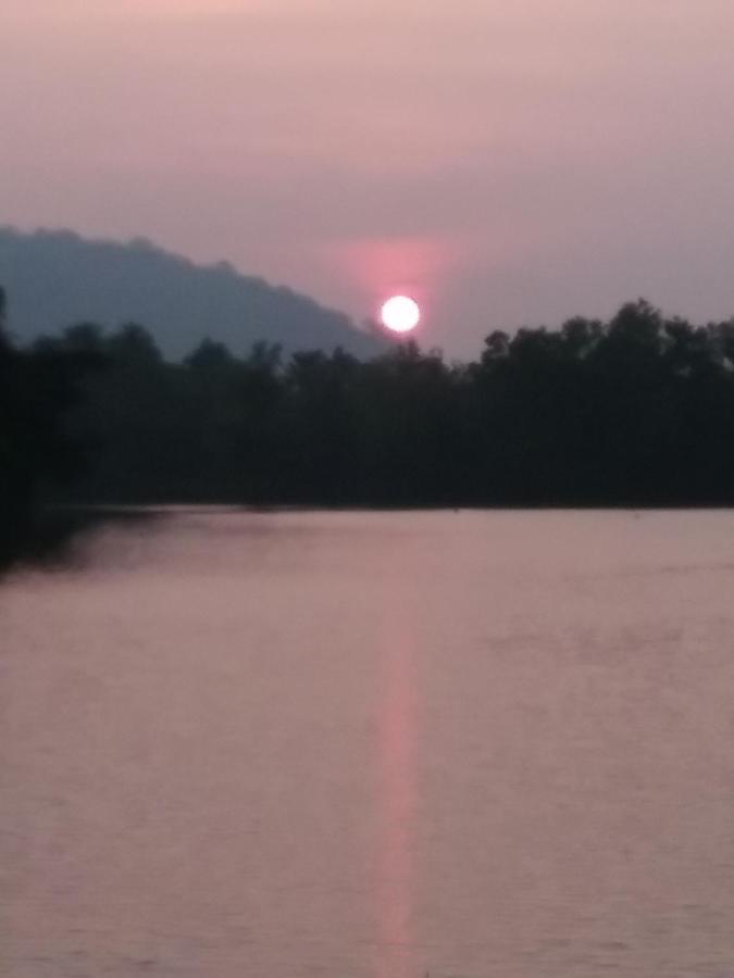 Khum Thong Resort Takuapa Exteriér fotografie