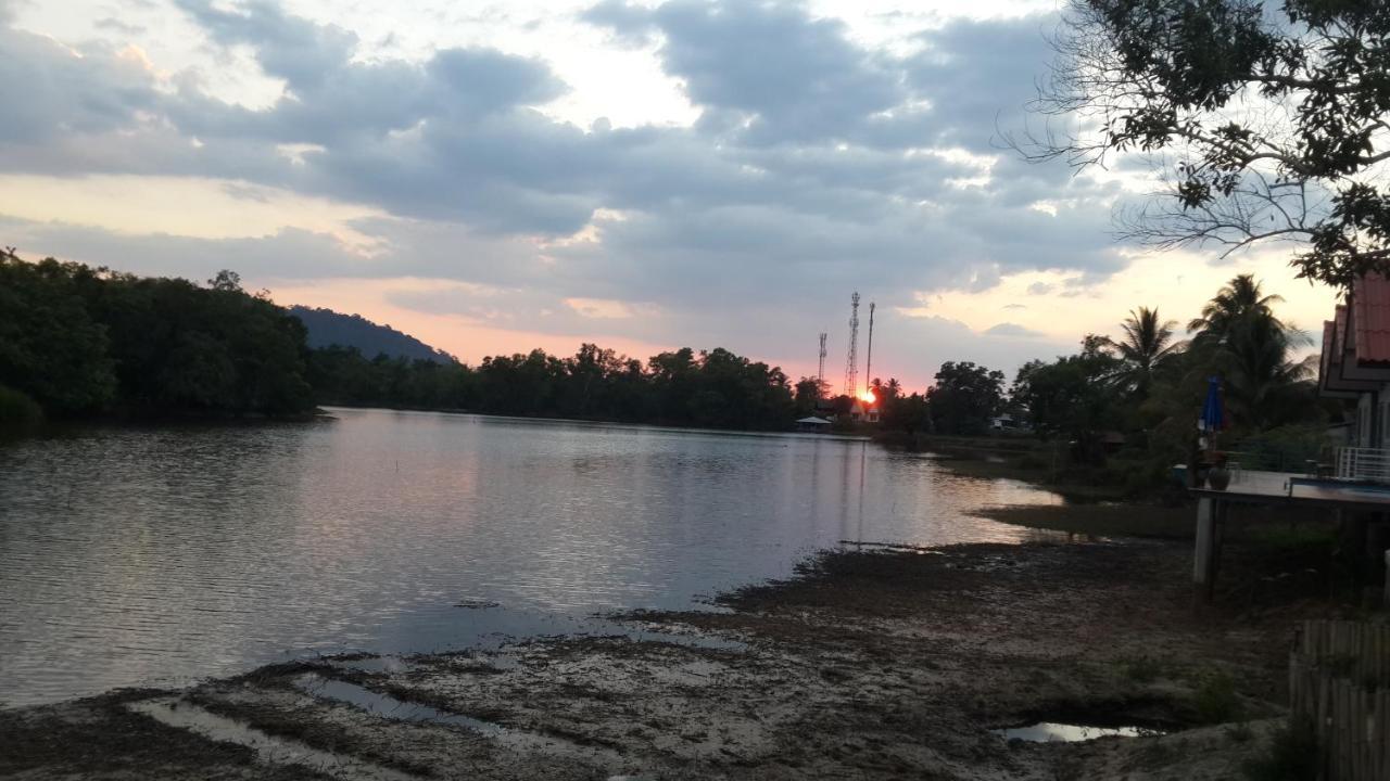 Khum Thong Resort Takuapa Exteriér fotografie
