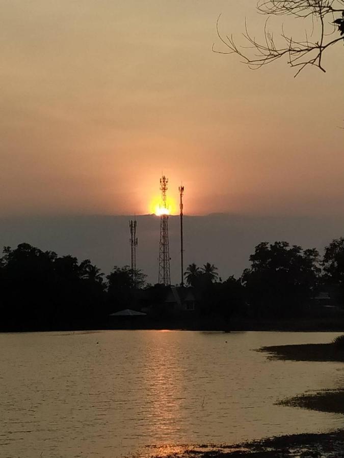 Khum Thong Resort Takuapa Exteriér fotografie