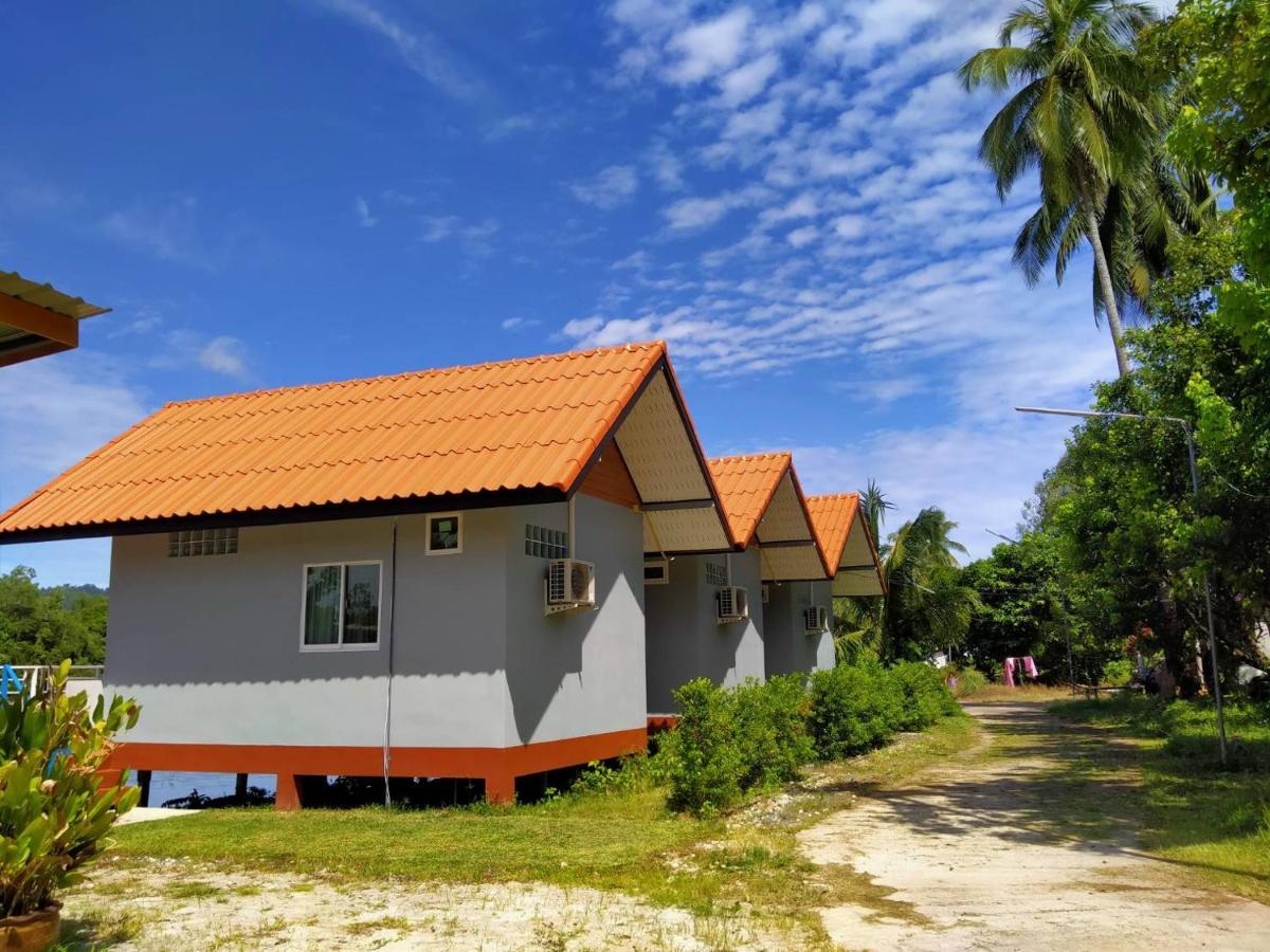 Khum Thong Resort Takuapa Exteriér fotografie