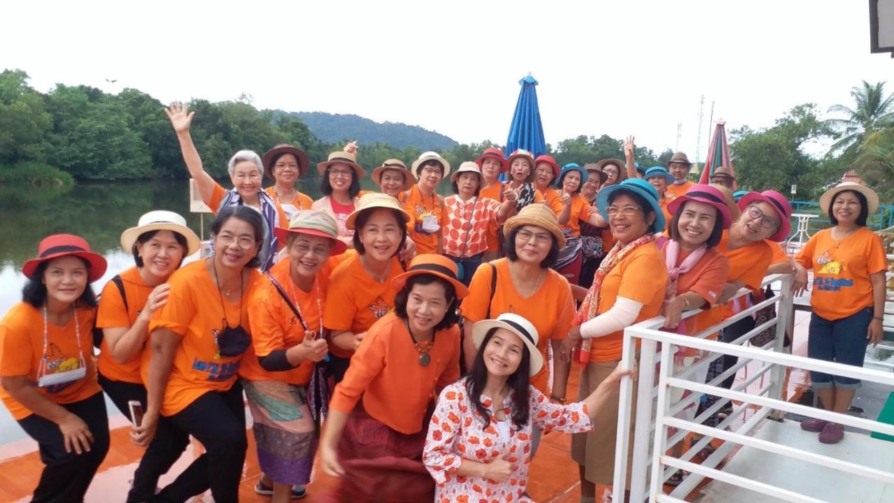 Khum Thong Resort Takuapa Exteriér fotografie