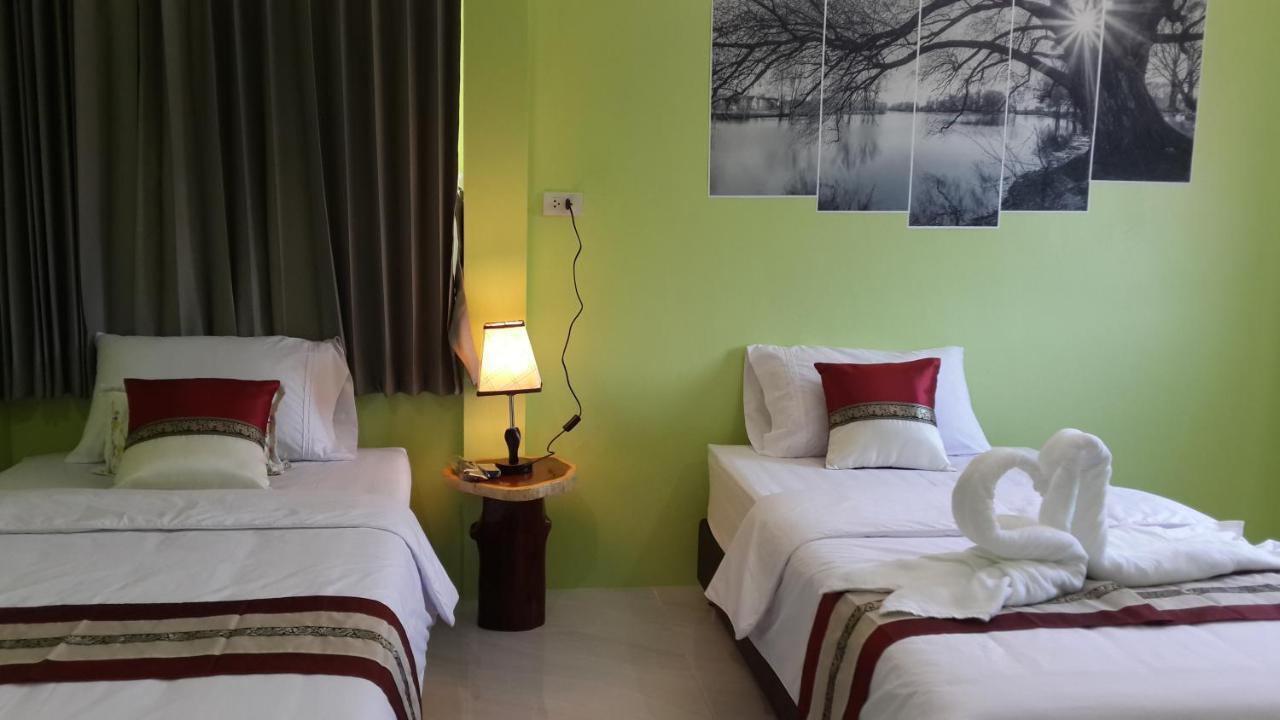 Khum Thong Resort Takuapa Exteriér fotografie