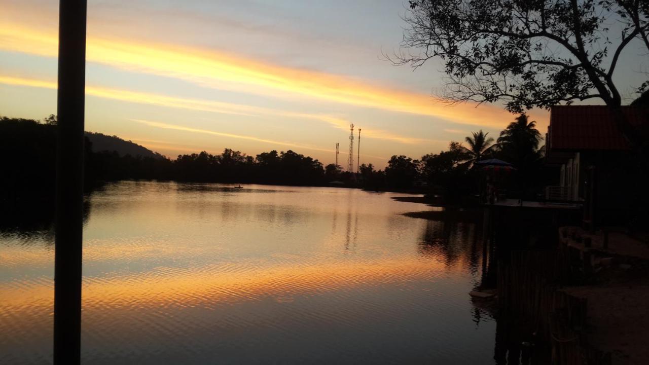 Khum Thong Resort Takuapa Exteriér fotografie